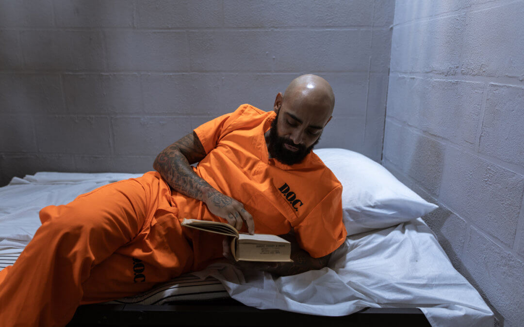 6 Tips From a Former Prisoner on How to Improve Yourself in Prison